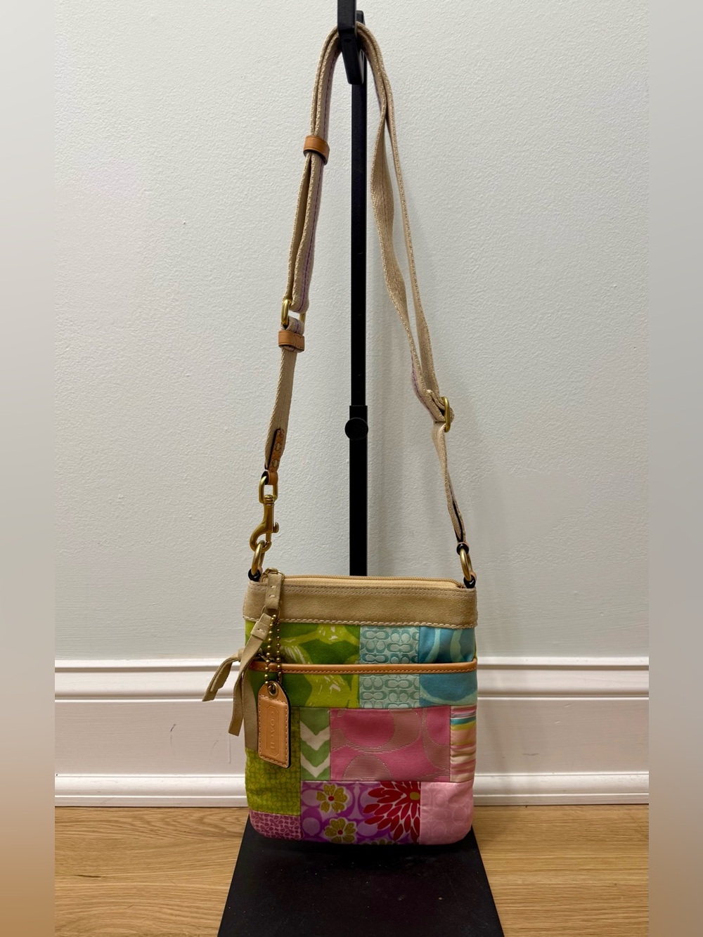 Coach Vintage Y2K Hamptons Weekend Spring Patchwork Crossbody Swingpack